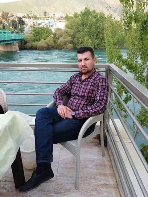 بالصورة ..وفاة شاب عراقي بعد ثلاثة ايام من لدغة افعى