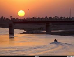 قامت برمي نفسها من اعلى الجسر فتدخلت النجدة النهرية