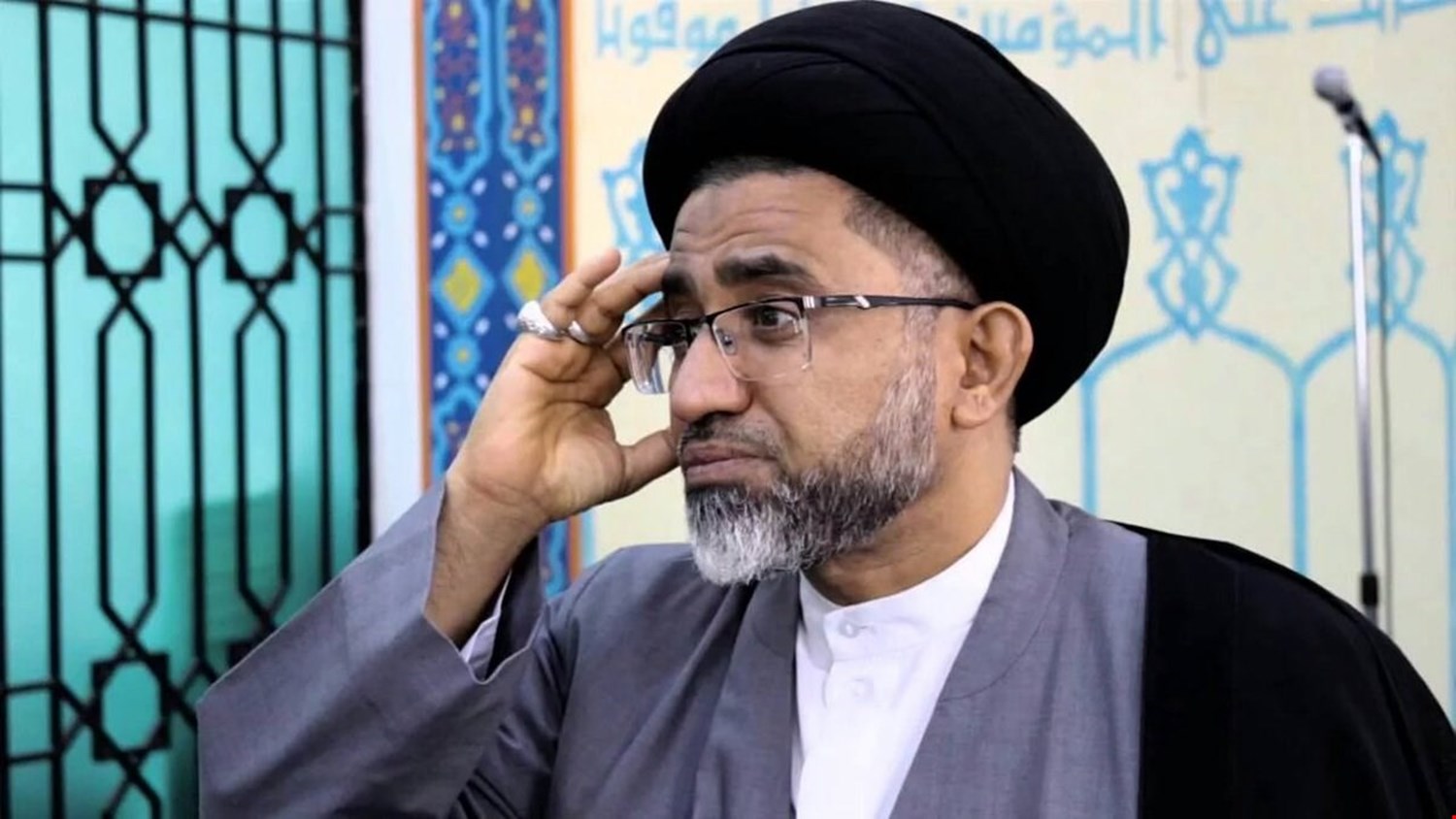 السلطات البحرينية تمنع المشعل من إمامة المصلين