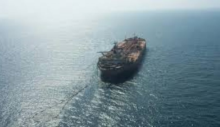 ايران تنقذ 44 بحارا من ناقلتي النفط في بحر عمان