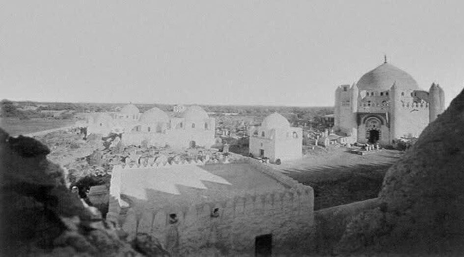 هل تشييد قبور الأولياء شرك و إقامة حفلات الغناء و القمار حلال؟!!