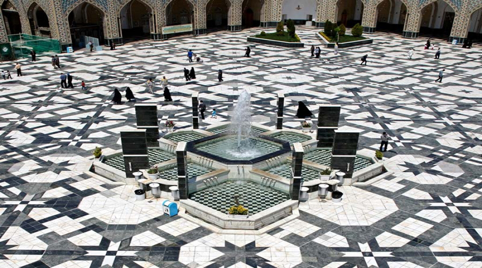 صحن الغدير بالعتبة الرضوية منصة للبرامج العربية الدعائية والدينية