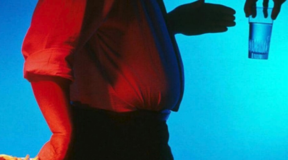 6 مشروبات تقضي على ‘انتفاخ المعدة’