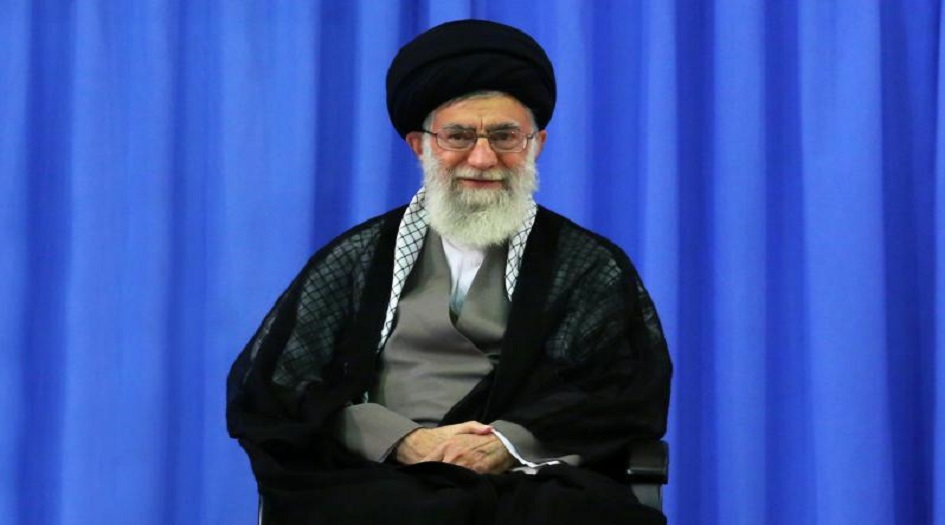 ماذا قال الإمام الخامنئي في وصف والدته؟