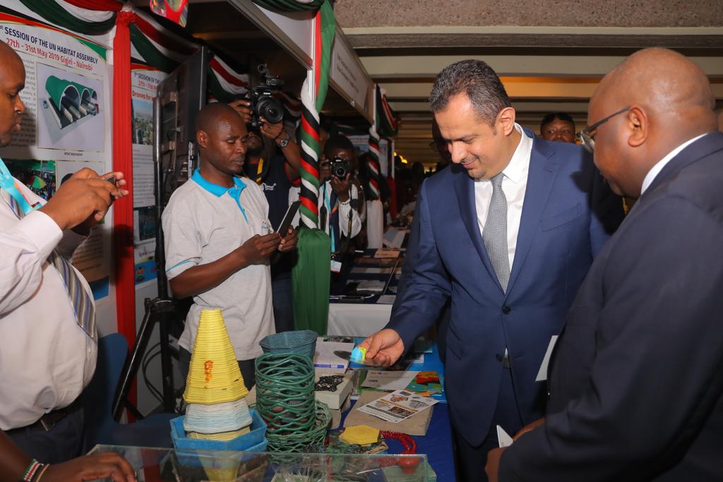 بالصورة.. بنت السفير السعودي هو رجل وليس امرأة