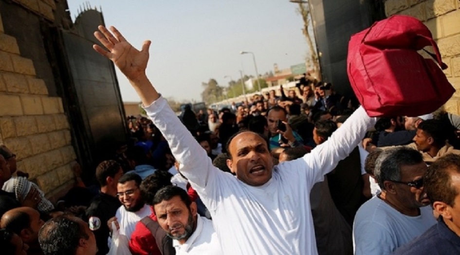 مصر تبيض سجونها بمناسبة الأضحى والثورة