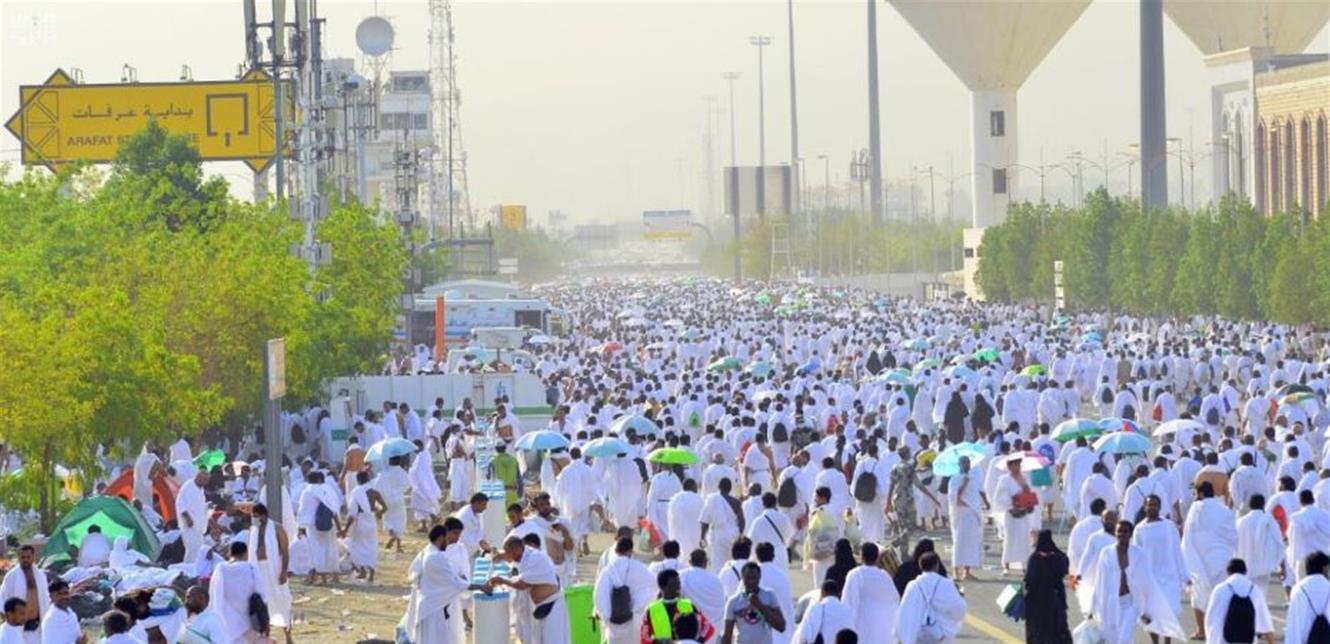 أكثر من مليونين ونصف المليون حاج يتوافدون الي عرفة
