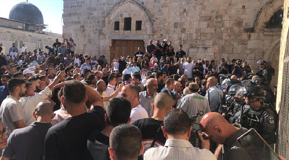 حماس: الأقصى خط أحمر لن نتهاون في حمايته