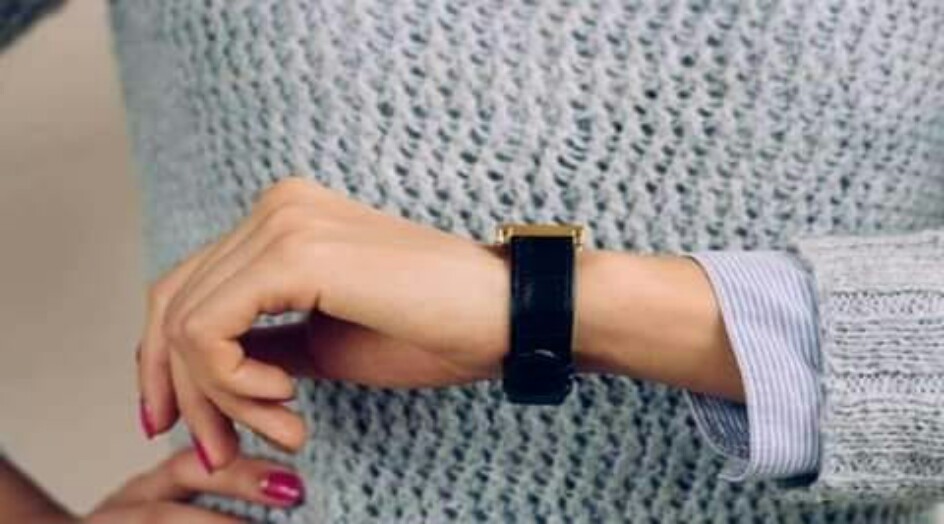 ما السرّ في ارتداء الساعة في اليد اليسرى؟