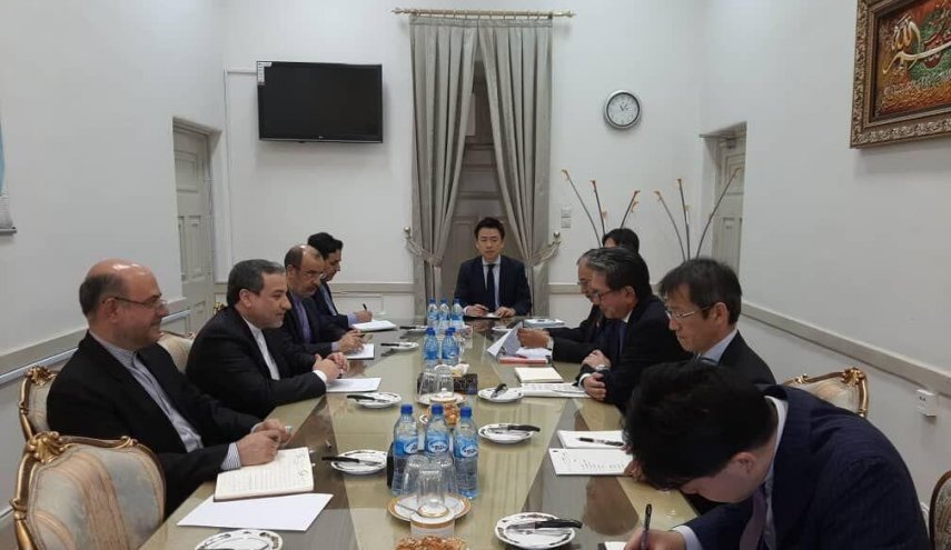 عراقجي يبحث مع نظيره الياباني آخر المستجدات على صعيد الإتفاق النووي