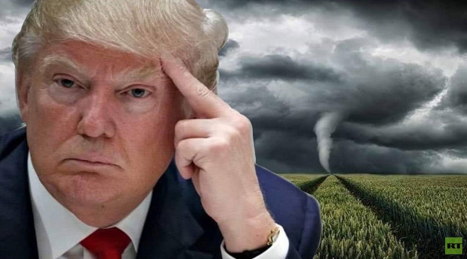 ترامب يقترح قصف الأعاصير بقنابل نووية قبل وصولها