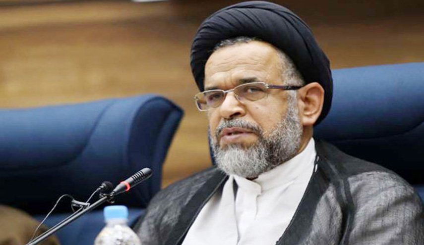 وزير الأمن الايراني: كانت انظمة المنطقة ترتعد عندما تتحرك حاملة الطائرات!