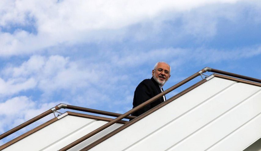 ظريف يتوجه غدا الثلاثاء الى بنغلاديش وإندونيسيا