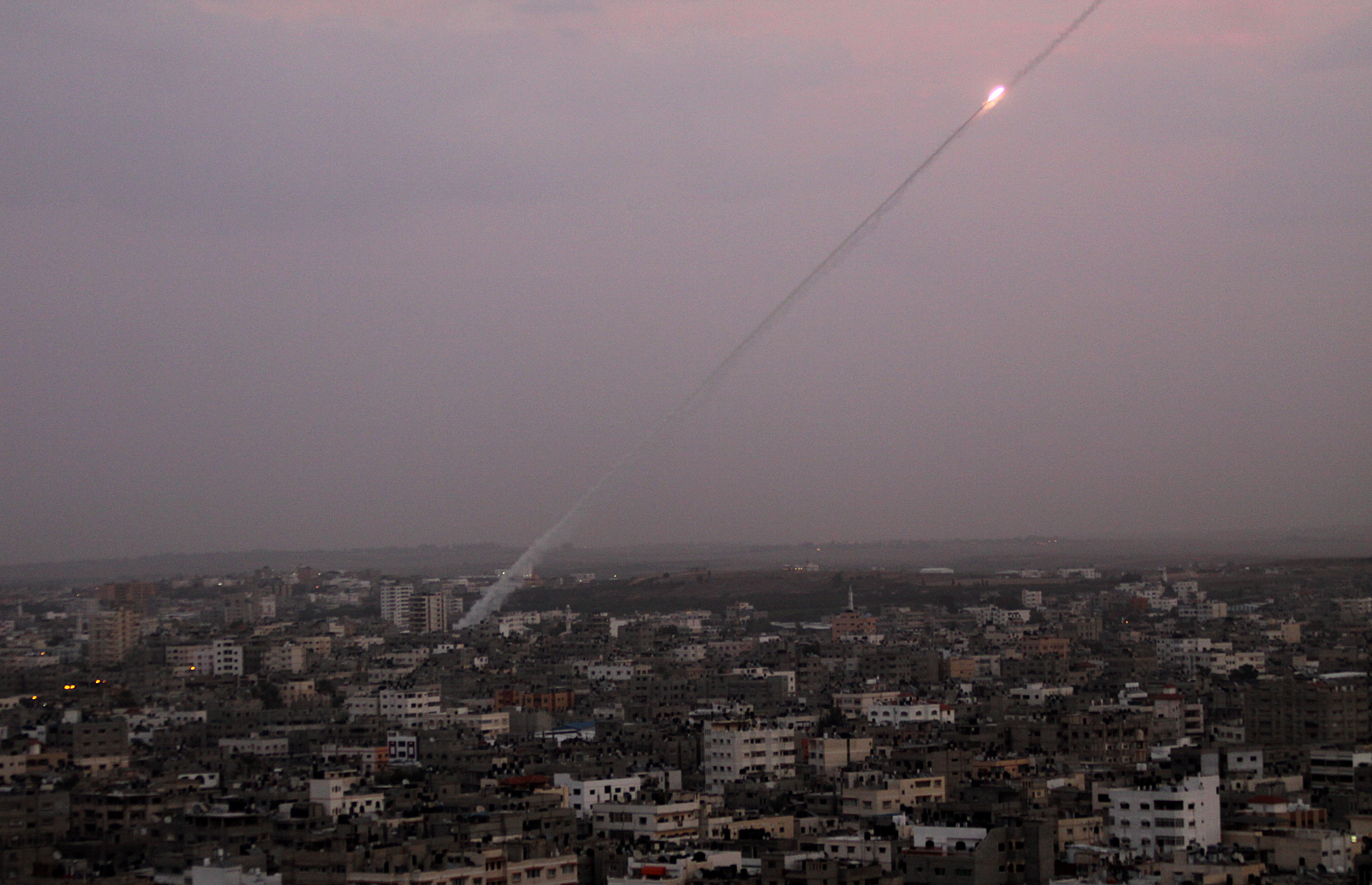 المقاومة في غزة تطلق قذائف صاروخية باتجاه المستوطنات