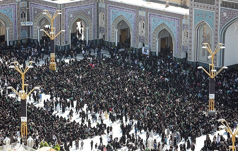 مشهدالرضا(ع) غرق در ماتم و عزای امام حسین (ع)