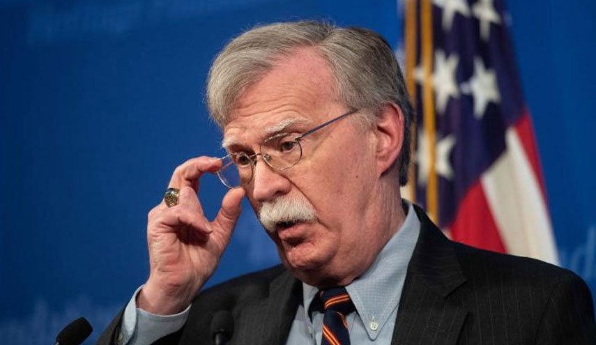 استقالة 3 من كبار مساعدي جون بولتون غداة إقالته