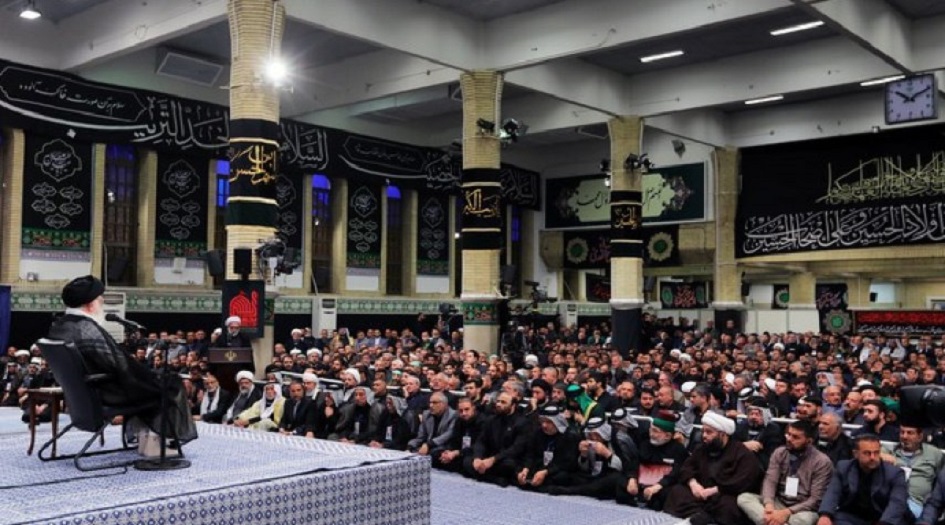 الامام الخامنئي يستقبل اصحاب المواكب والهيئات الحسينية العراقية