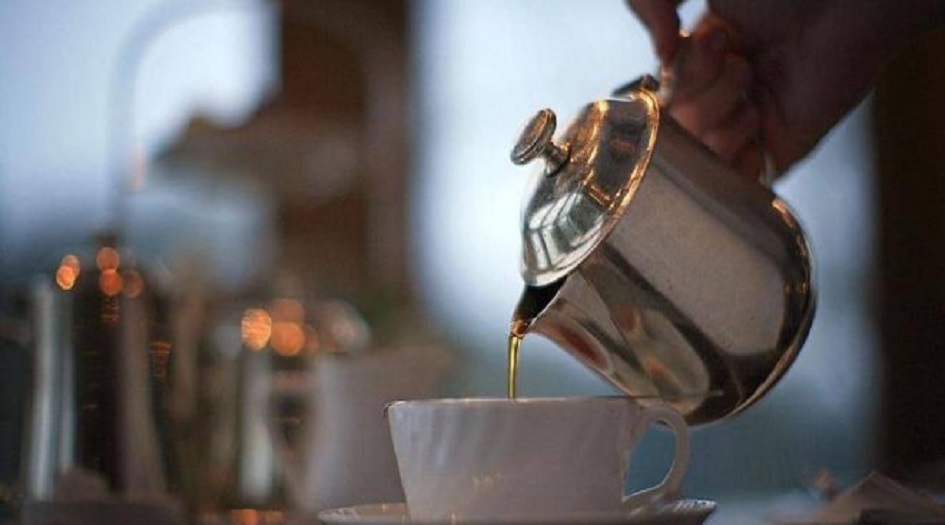 الشاي أم القهوة.. أيهما أفضل لتنشيط الجسم؟