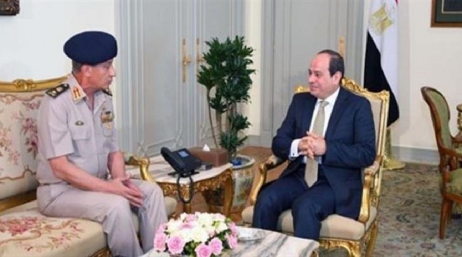 وزير الدفاع المصري يوجه رسالة للسيسي.. اليكم مضمونها !