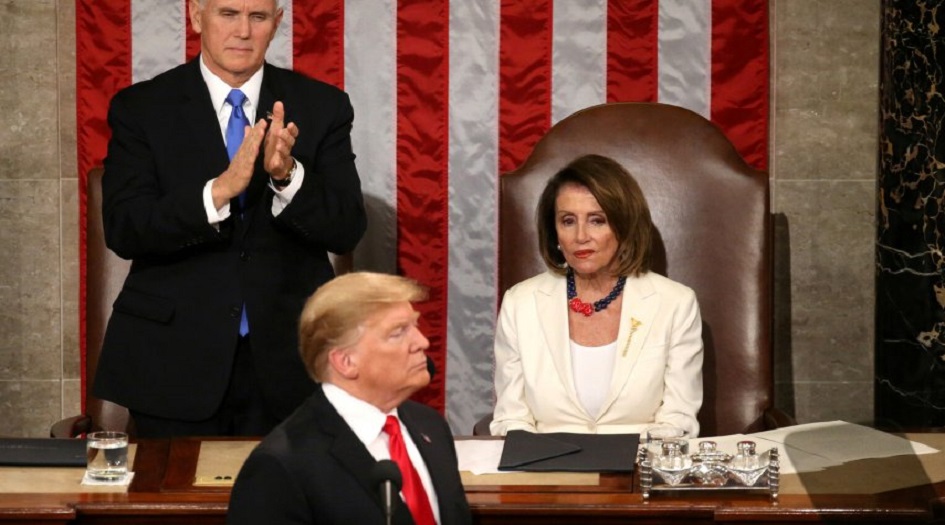 ترامب يتهم بيلوسي بالخيانة ويدعو لعزل كل المتواطئين!