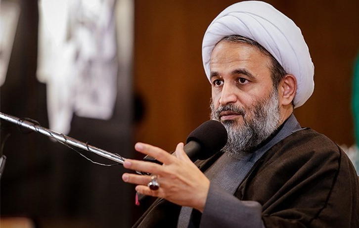 اربعین دارد ابهت امام‌زمان(ع) را به اهل عالم نشان می‌دهد..