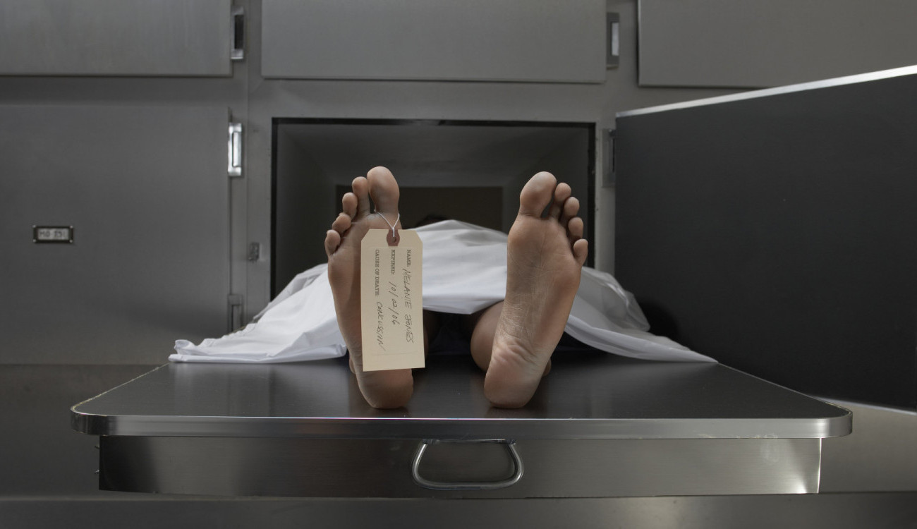 عراقي يعود لأسرته بعد مراسم دفنه وعزائه.. هذه قصته