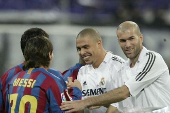 ميسي: هذا أفضل لاعب رأيته في حياتي