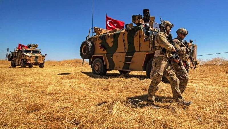 آغاز گشت زني مشترك نيروهاي تركيه و روسيه در شمال سوريه