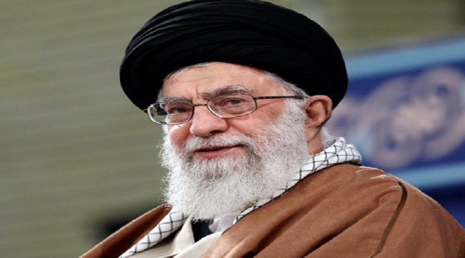 الامام الخامنئي  يستقبل آلاف من طلبة المدارس والجامعات