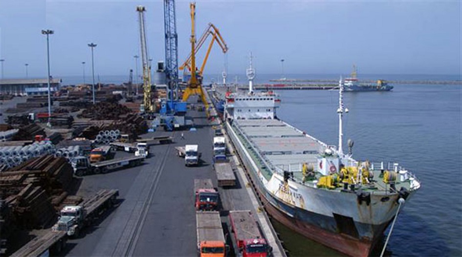 عمليات الشحن والتفريغ تنمو 63% بميناء جابهار الايراني