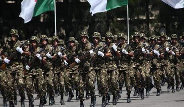 الجيش الجزائري يعلن تدمير مخبأ للإرهابيين