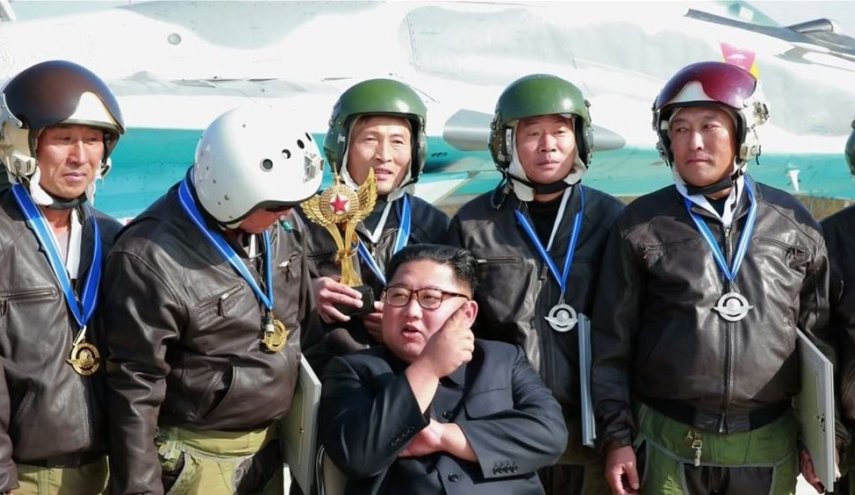 شاهد .. كوريا الشمالية تجري مناورة جوية و ترامب يعلق