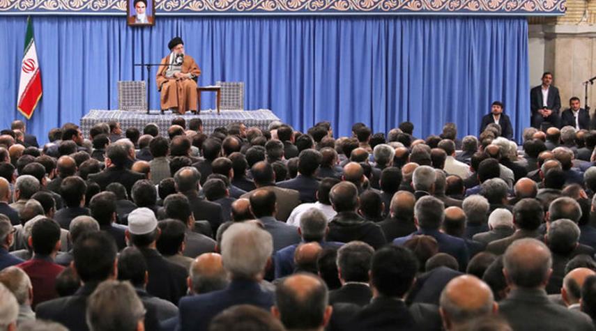 الامام الخامنئي : ليعلم اصدقاؤنا واعداؤنا اننا هزمنا العدو في الاحداث الامنية الاخيرة