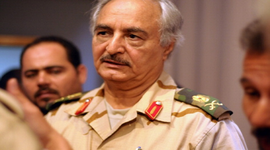 وفد أمريكي يبحث مع "حفتر" الأزمة الليبية