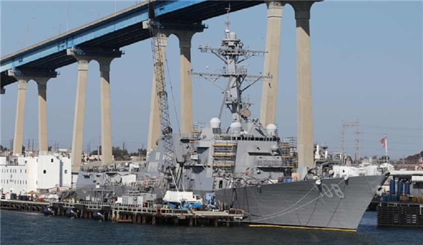 ايران تبدأ ببناء مدمرة ثقيلة العام المقبل