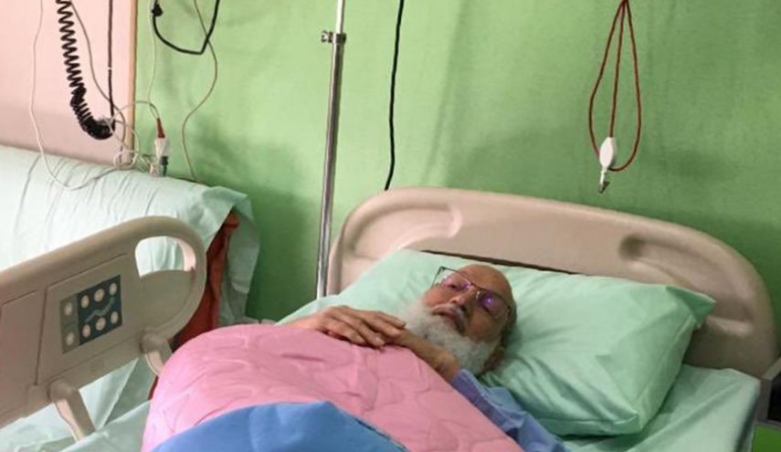 آية الله قاسم يخضع لعملية قسطرة في القلب