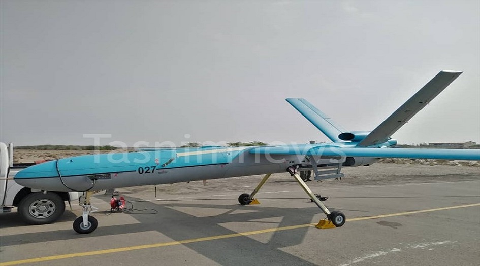 بحرية الجيش الإيراني تزيح الستار عن طائرة "سيمرغ" المسيرة