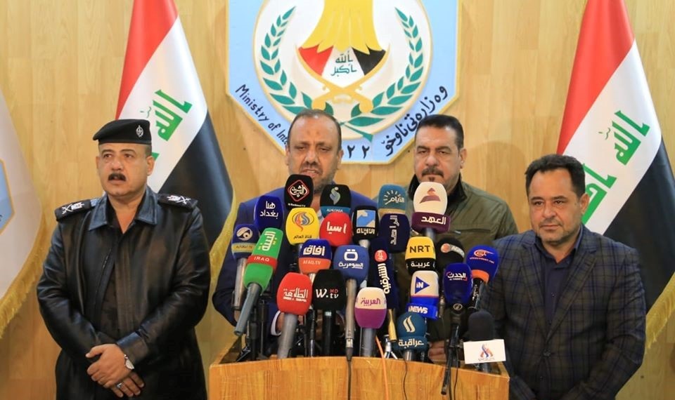 محافظ النجف يكشف تفاصيل جديدة عن استهداف منزل الصدر