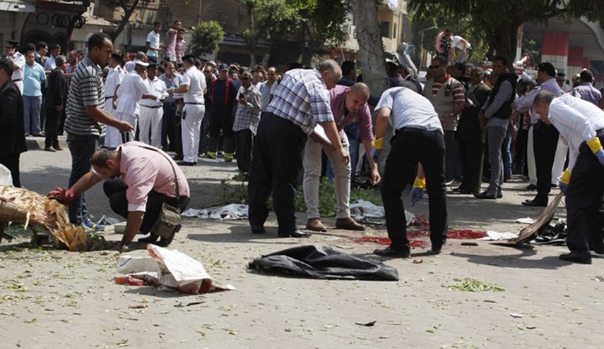 إصابة 4 مصريين إثر انفجار "جسم غريب" من مخلفات الحروب