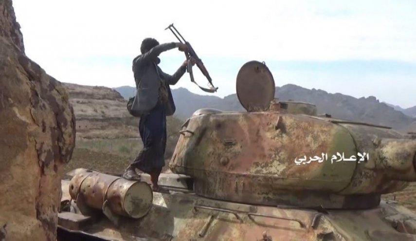 الجيش اليمني يكسر تقدم جنود العدوان ويطيح بجنوده بالضالع