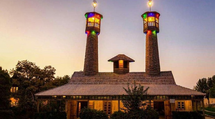 شاهد: ايران تبني أول مسجد خشبي مقاوم للزلازل في العالم