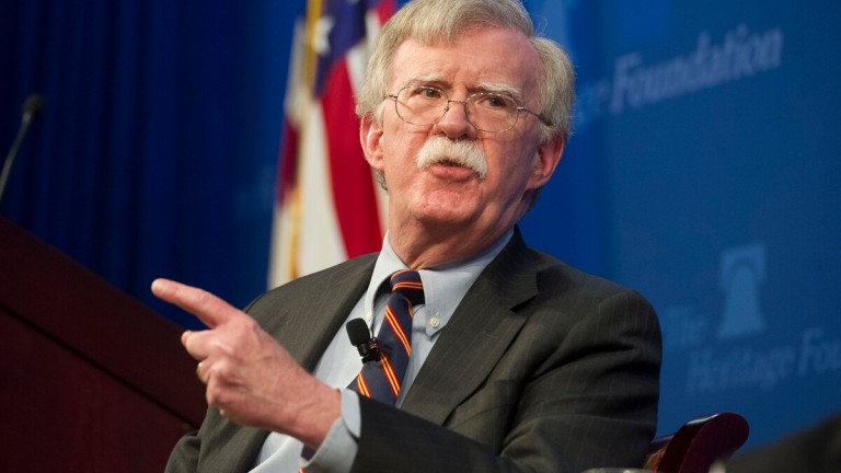 بولتون يكسر صمته ويفتح النار على ترامب