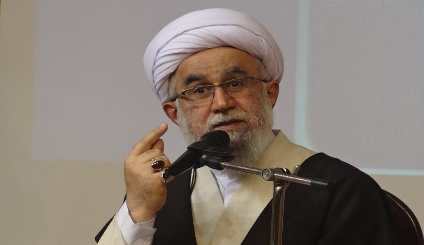 الشيخ زكزاكي يحاول لتحقيق وحدة العالم الإسلامي