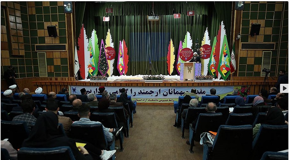 جامعة إيرانية تحتفل بميلاد يسوع المسيح(ع)+الصور