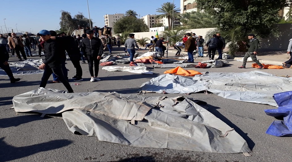 شاهد: العراقيون المحتجون ينصبون الخيام امام السفارة الاميركية وسط بغداد