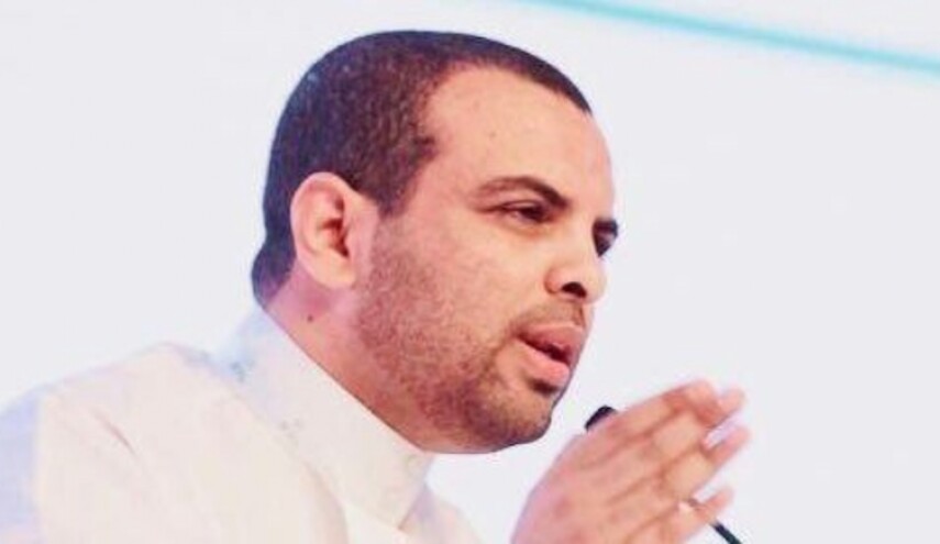 السعودية..منع كاتب يمني معتقل من توديع ودفن ابنه!