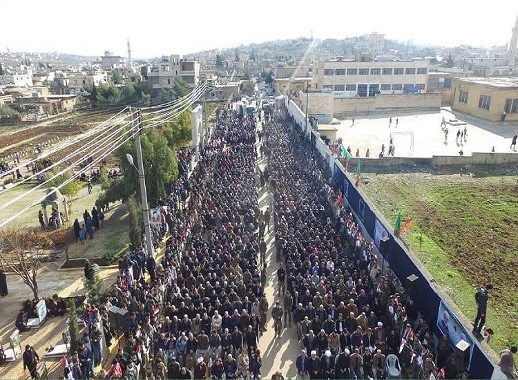 شاهد.. اهالي نبل والزهراء ينظمون تشييعا رمزيا للقادة الشهداء سليماني و المهندس