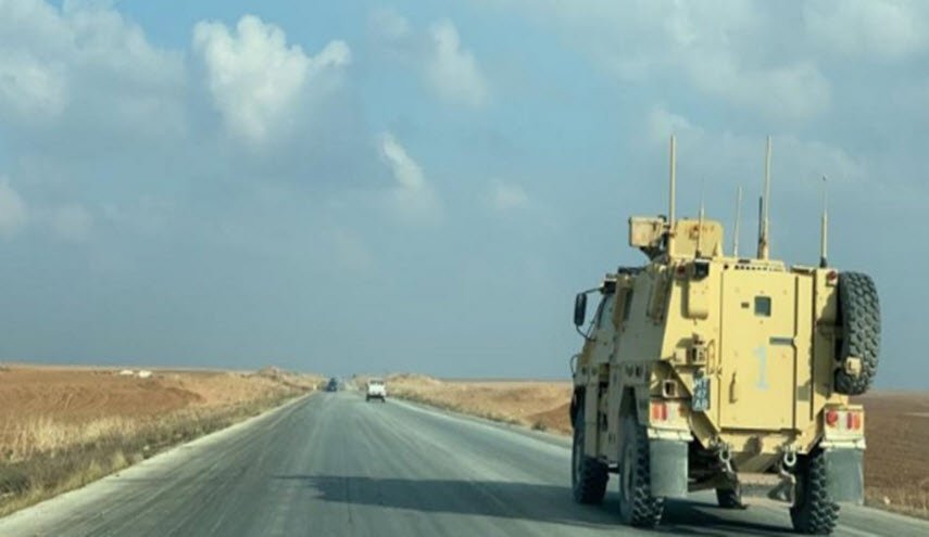 أنباء عن إخلاء القوات الأمريكية حقل نفطي بريف دير الزور 