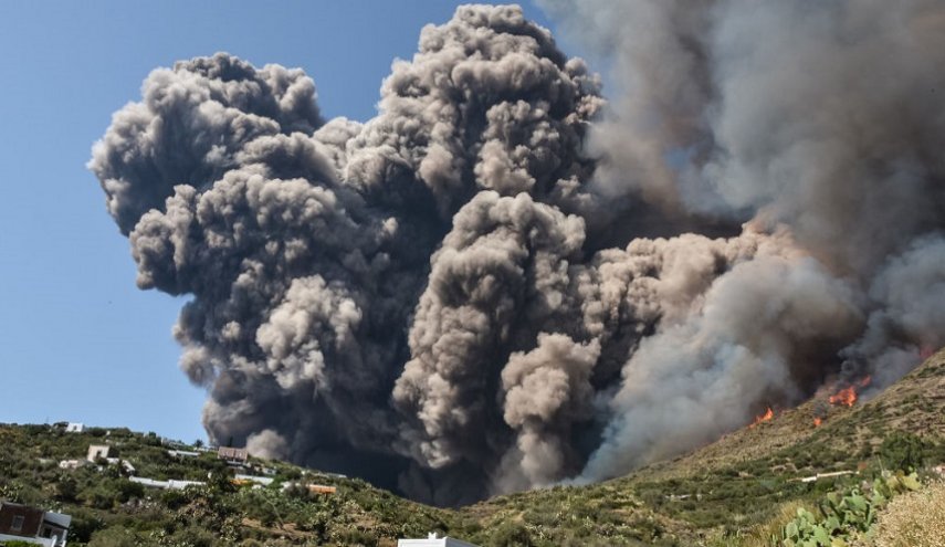 اغلاق المدارس في العاصمة الفلبينية تأهبا لثورة بركان