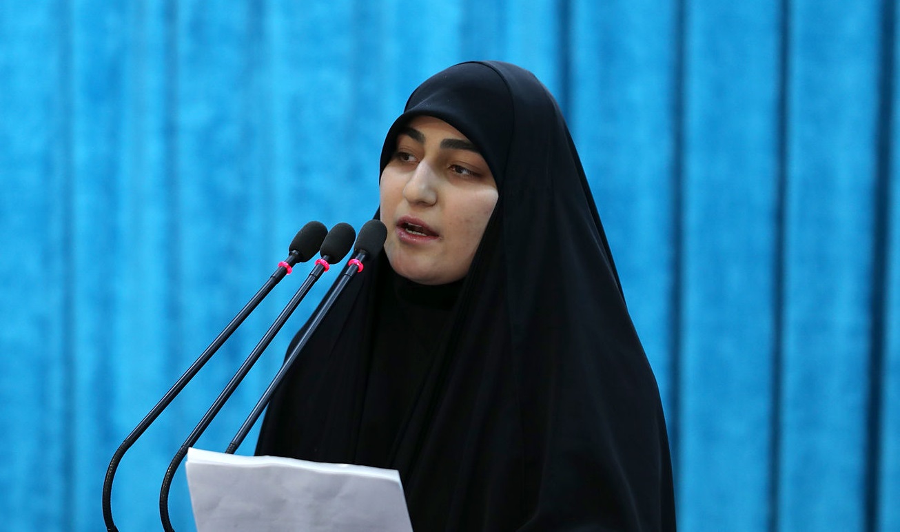 لاول مرة.. زينب سليماني تنشر على حسابها"إنستغرام" صورة مؤثرة وتعلق بالعربية!